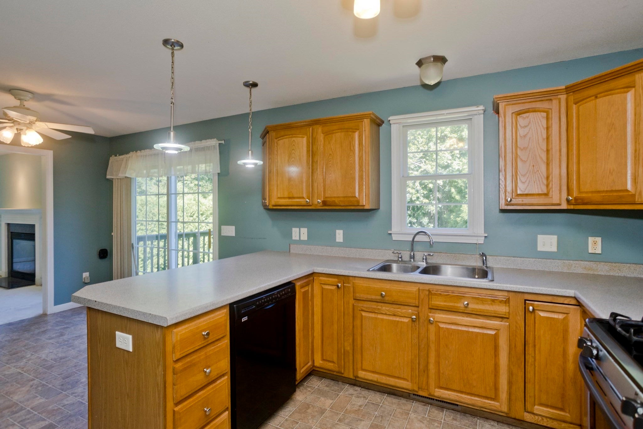 3 Rita Mary Way, Westfield, MA, 3 Rita Mary Way, Westfield, MA Photo #13