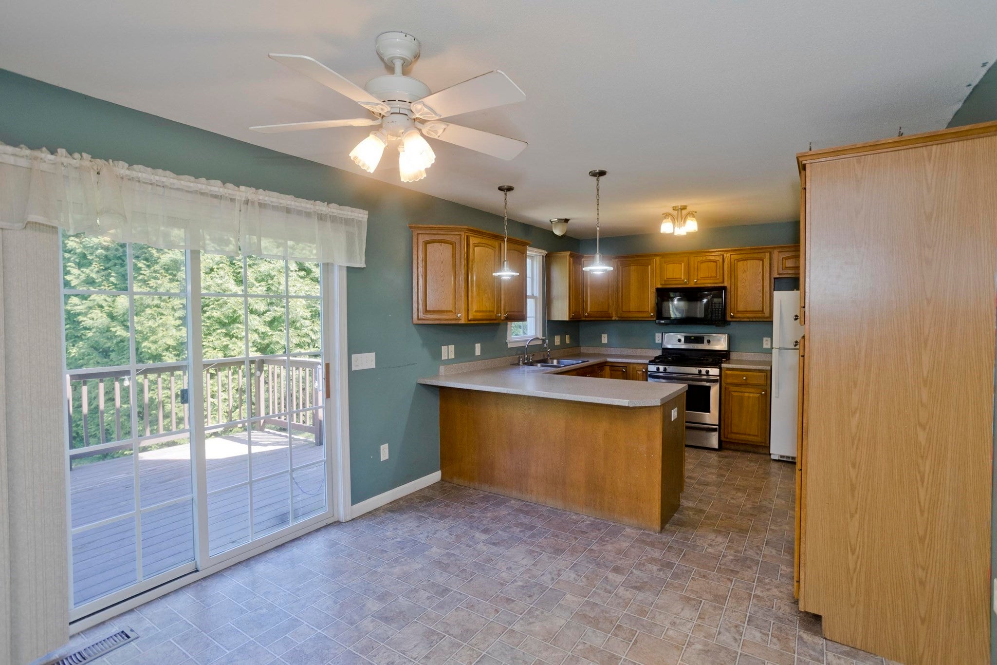3 Rita Mary Way, Westfield, MA, 3 Rita Mary Way, Westfield, MA Photo #10
