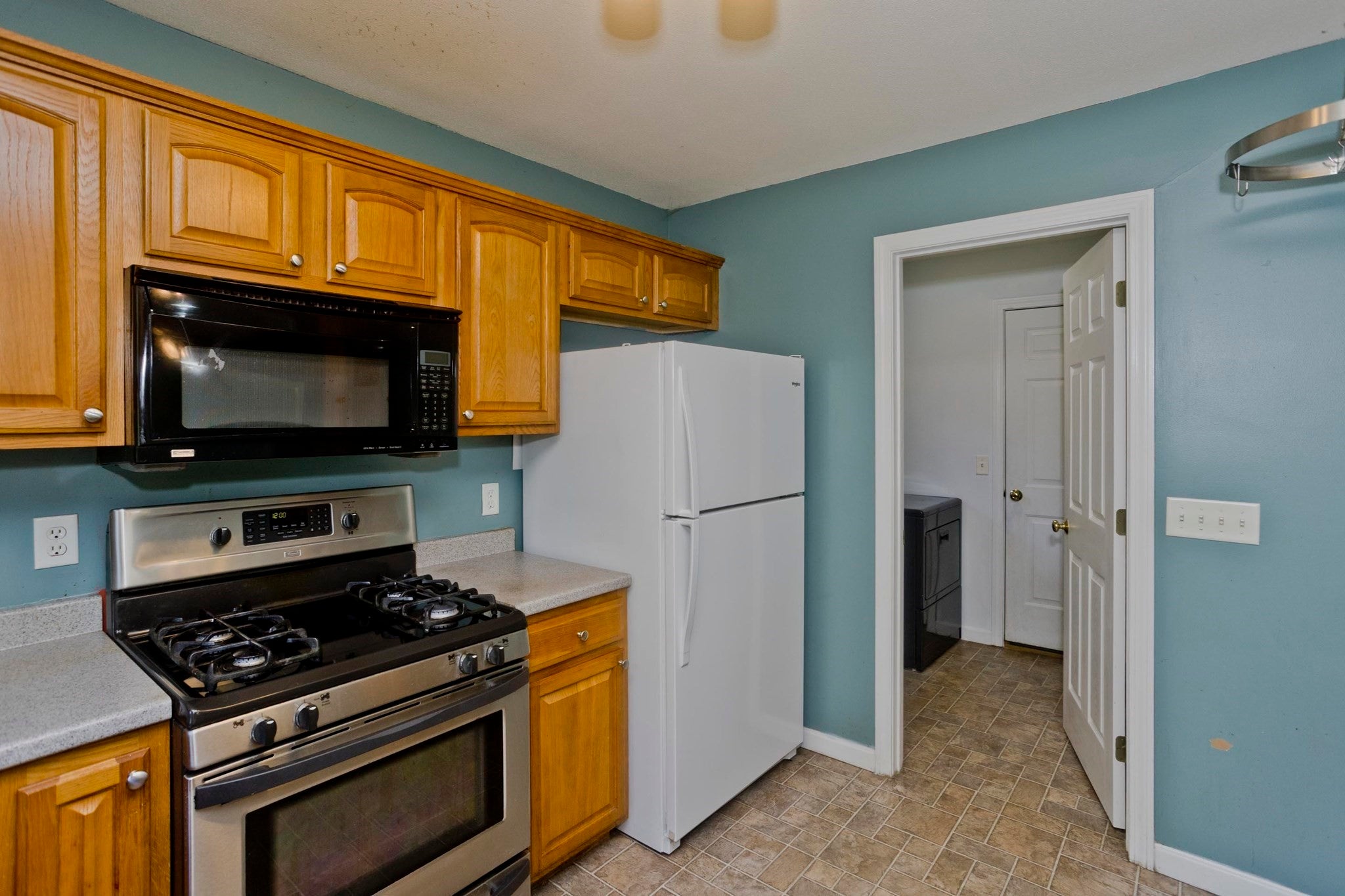3 Rita Mary Way, Westfield, MA, 3 Rita Mary Way, Westfield, MA Photo #14