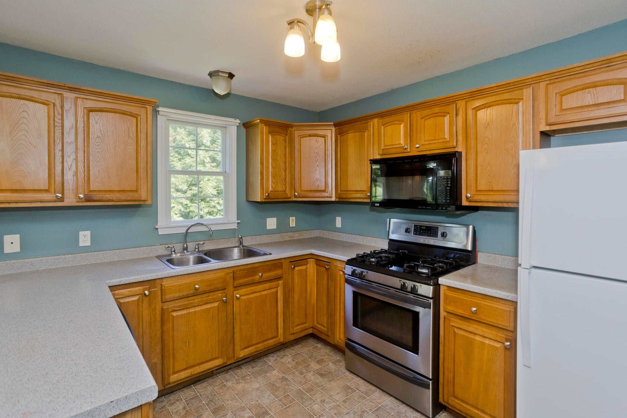 3 Rita Mary Way, Westfield, MA, 3 Rita Mary Way, Westfield, MA Photo #11