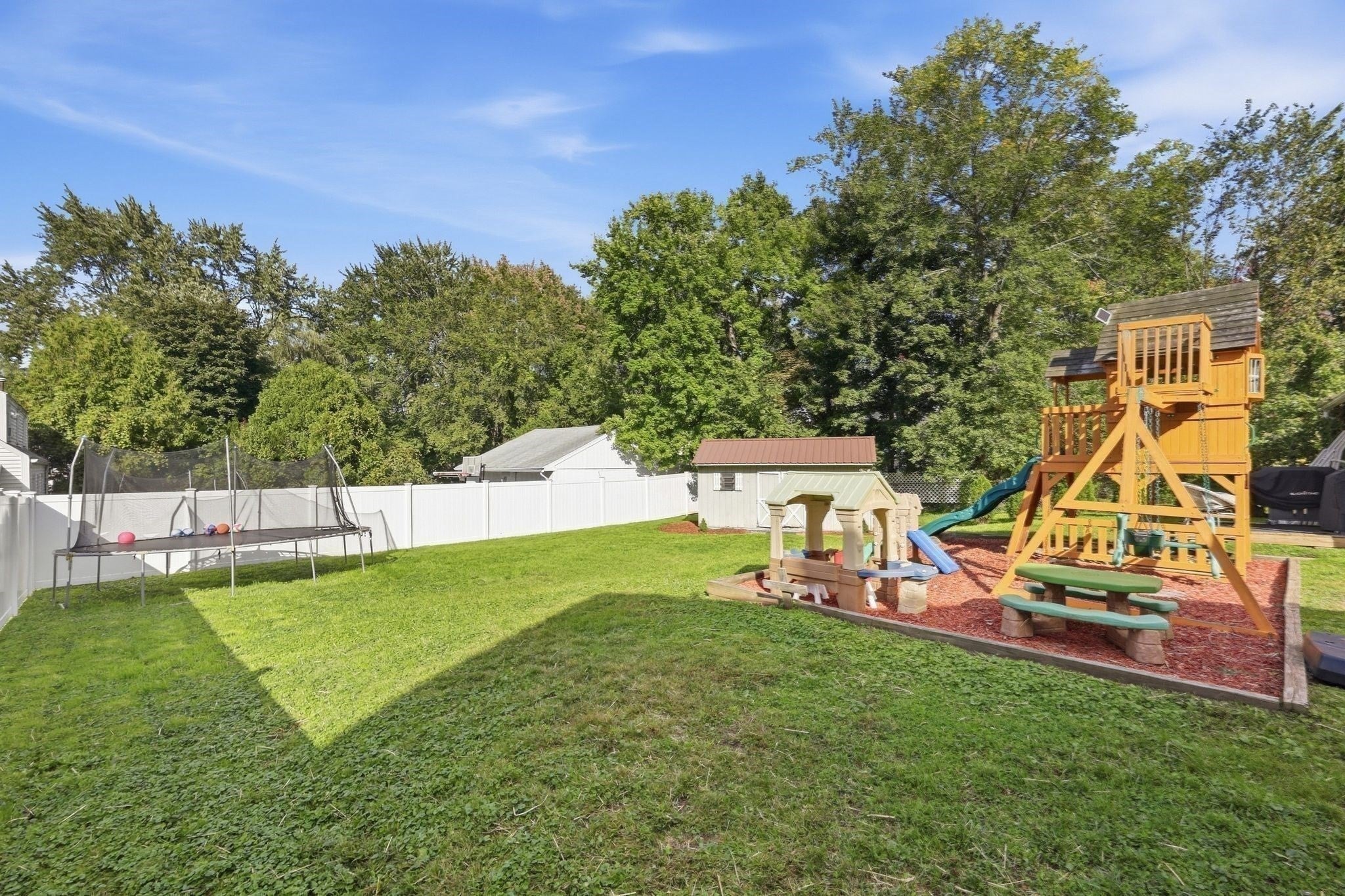154 Ely Ave, West Springfield, MA Photo #32