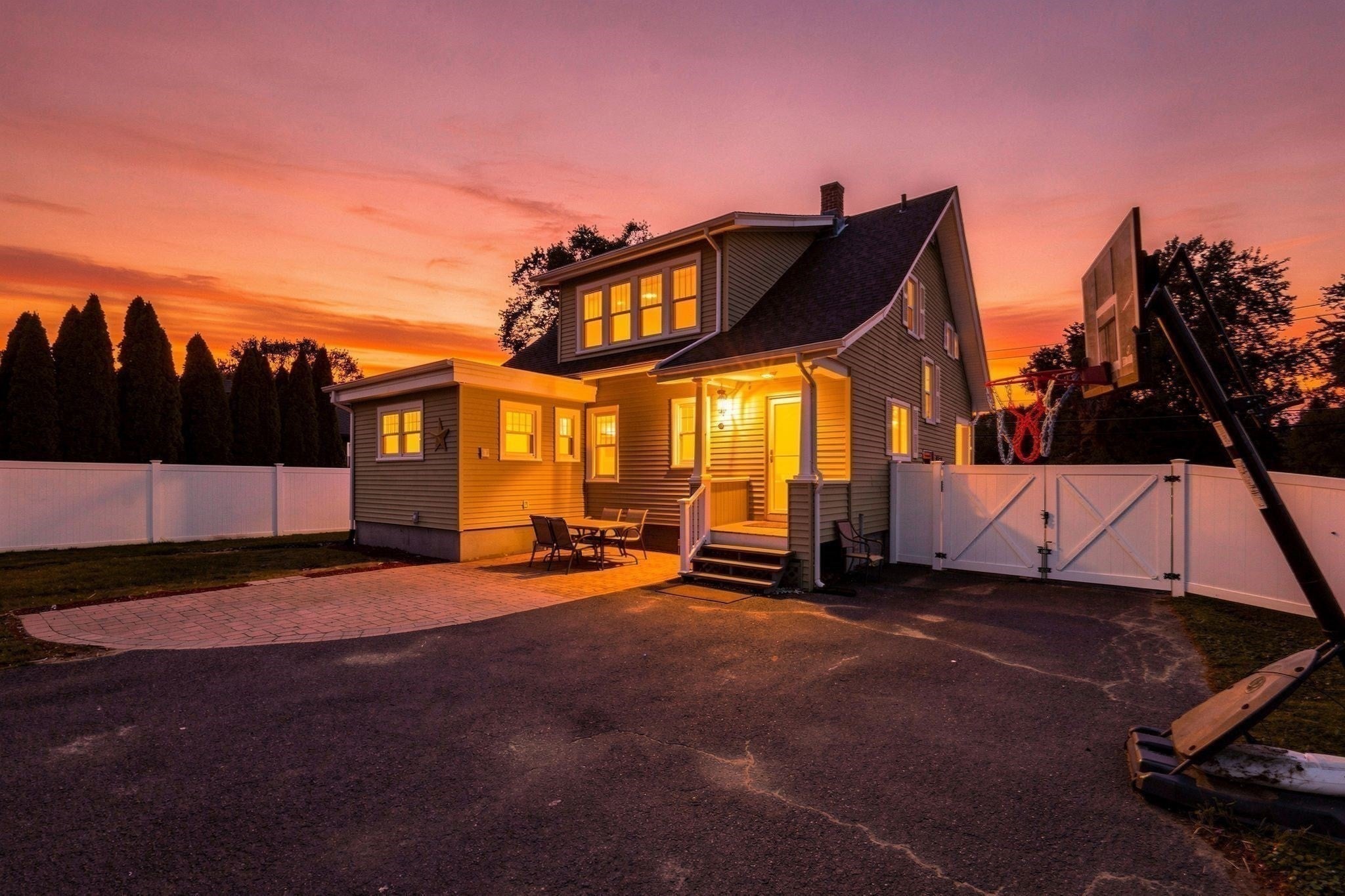 154 Ely Ave, West Springfield, MA Photo #40