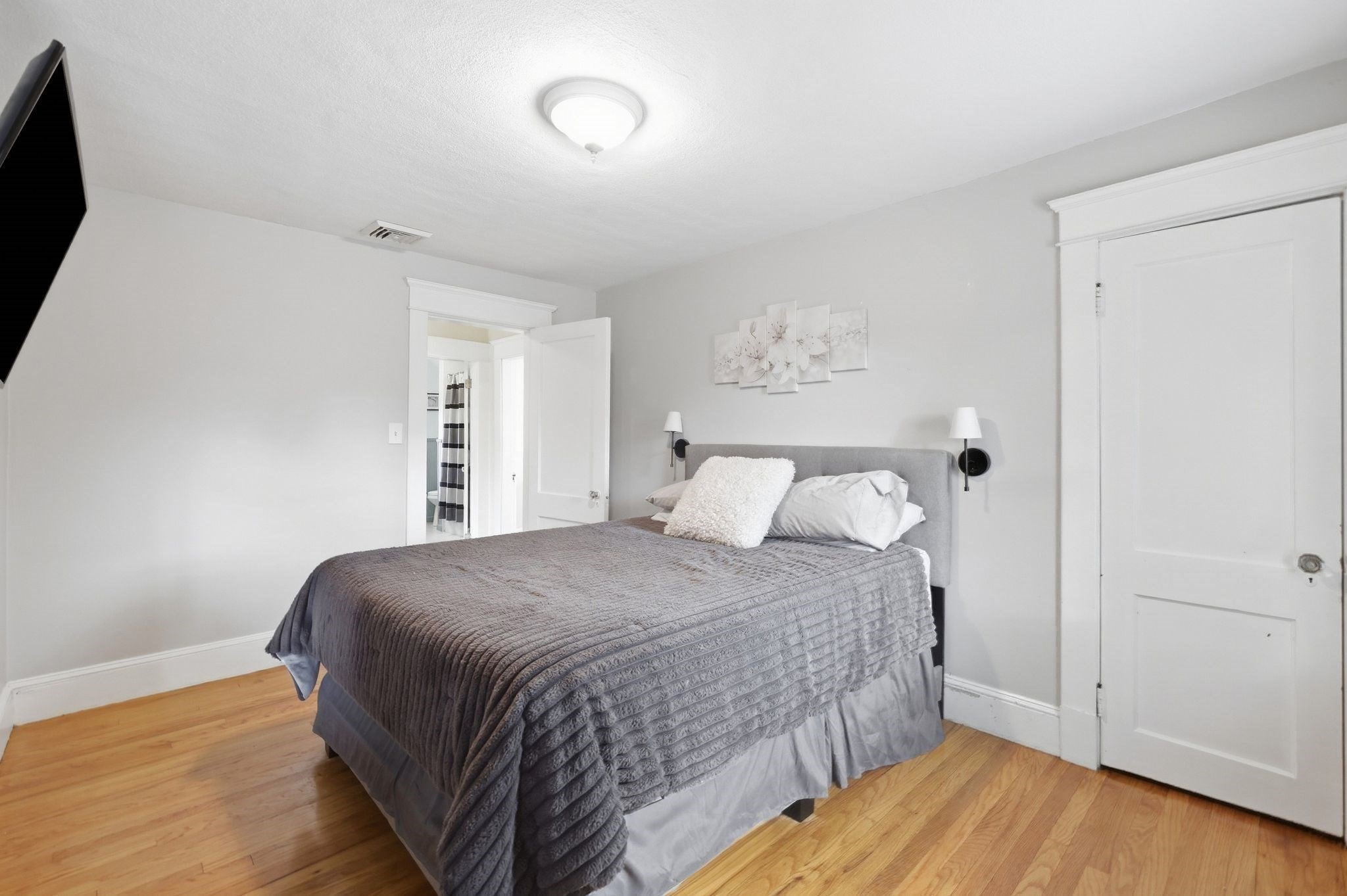 154 Ely Ave, West Springfield, MA Photo #27