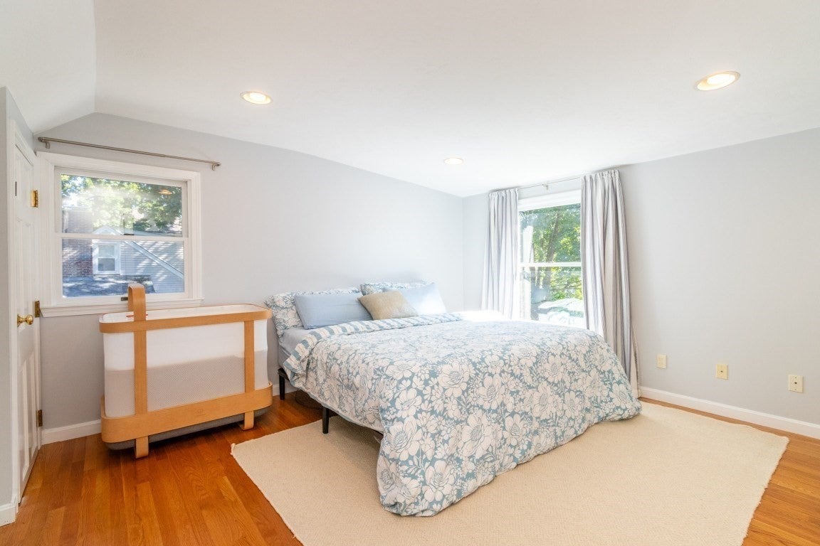 30 Colonial Avenue, Waltham, MA Photo #24