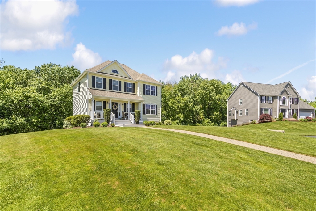 14 Evelyn Way
