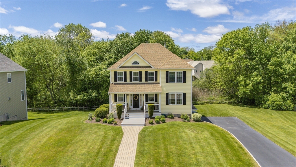 14 Evelyn Way