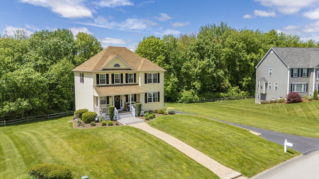14 Evelyn Way