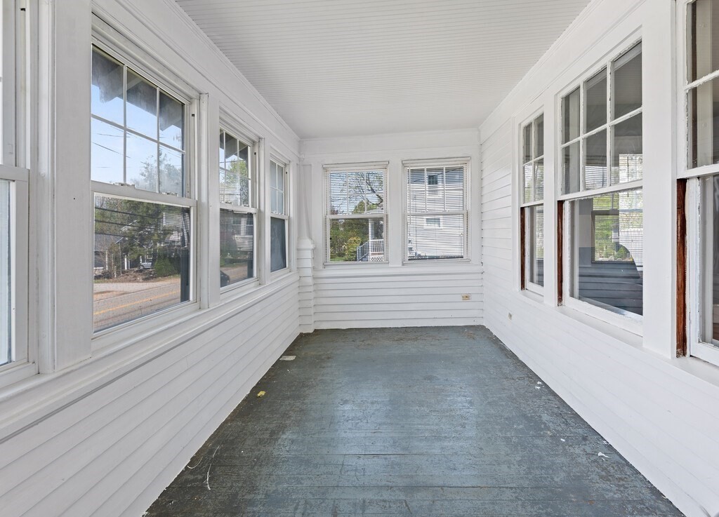 121 Pleasant St