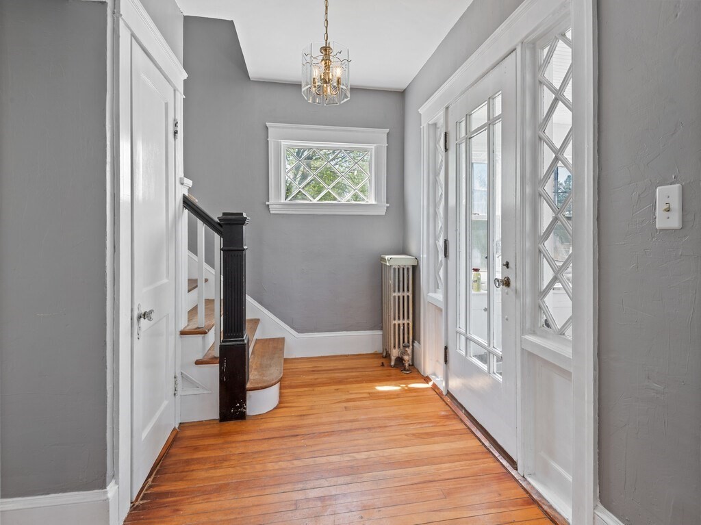 121 Pleasant St