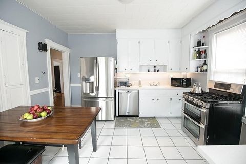 54 County Rd 2 Chelsea MA 02150