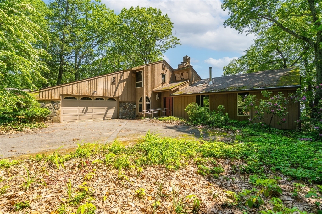 90 Pine Ridge Rd