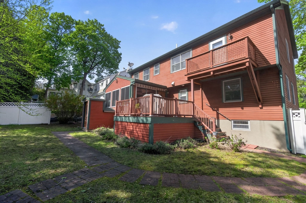 8 Hawthorne St, Watertown, MA Photo #31