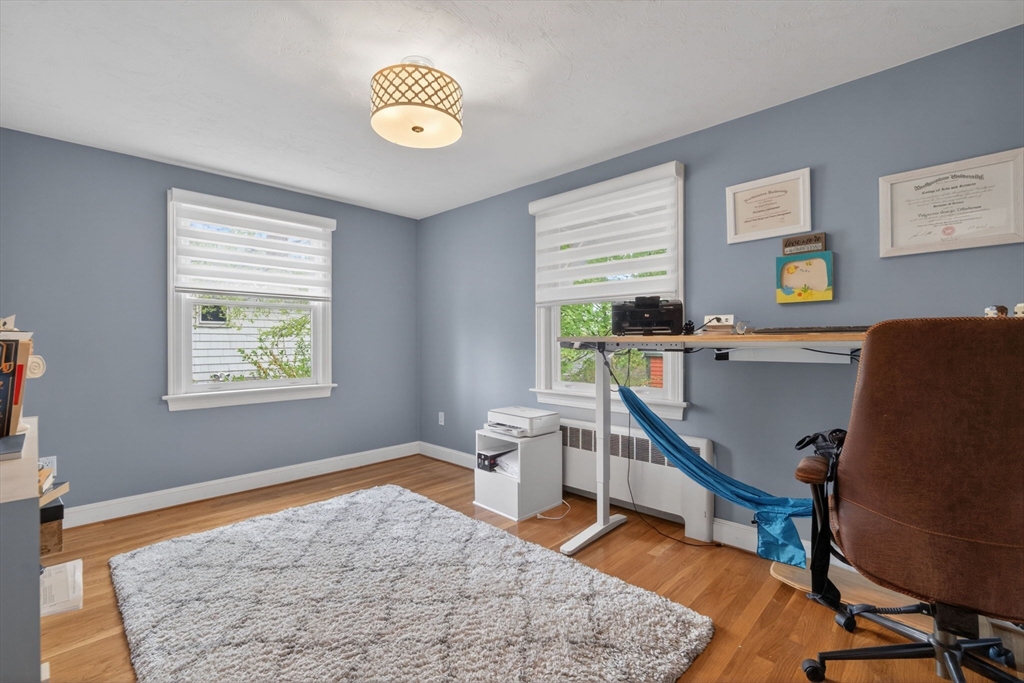 8 Hawthorne St, Watertown, MA Photo #24