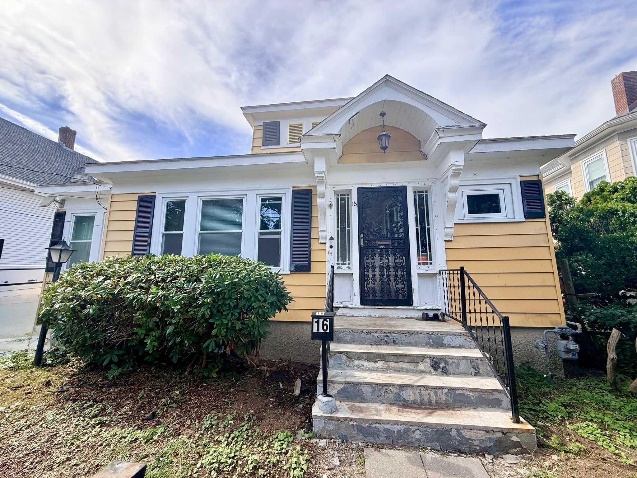Photo of 16 Shaw St, Attleboro, MA