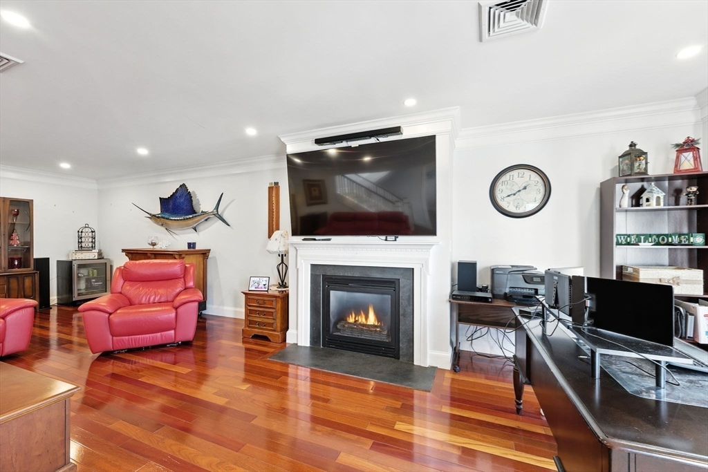 15 Park Ave 307