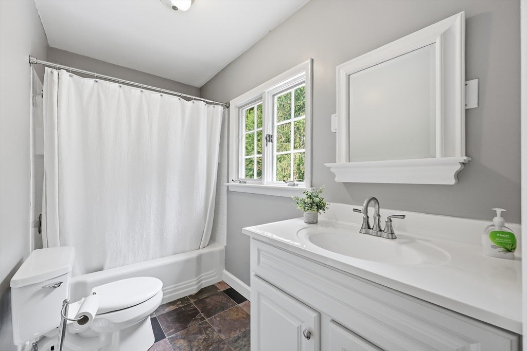 92 Longview Drive, Longmeadow, MA, 92 Longview Drive, Longmeadow, MA Photo #27