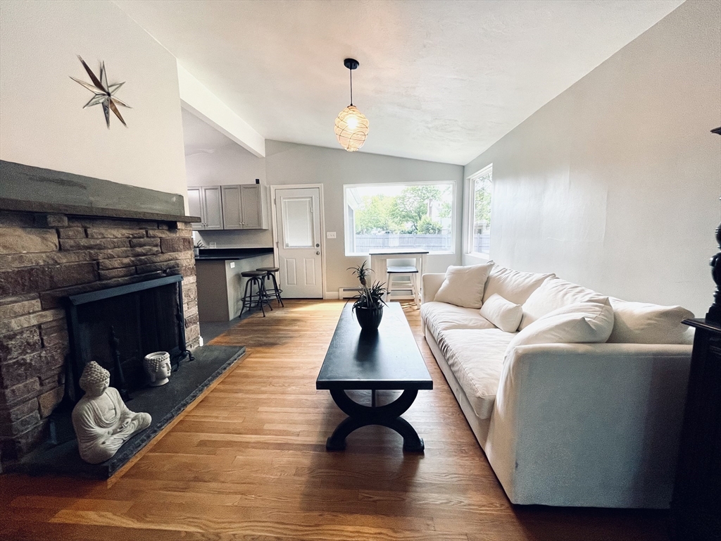34 Hillside Dr