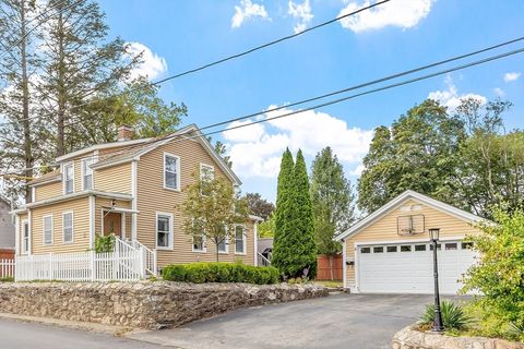 5 1st St Webster MA 01570