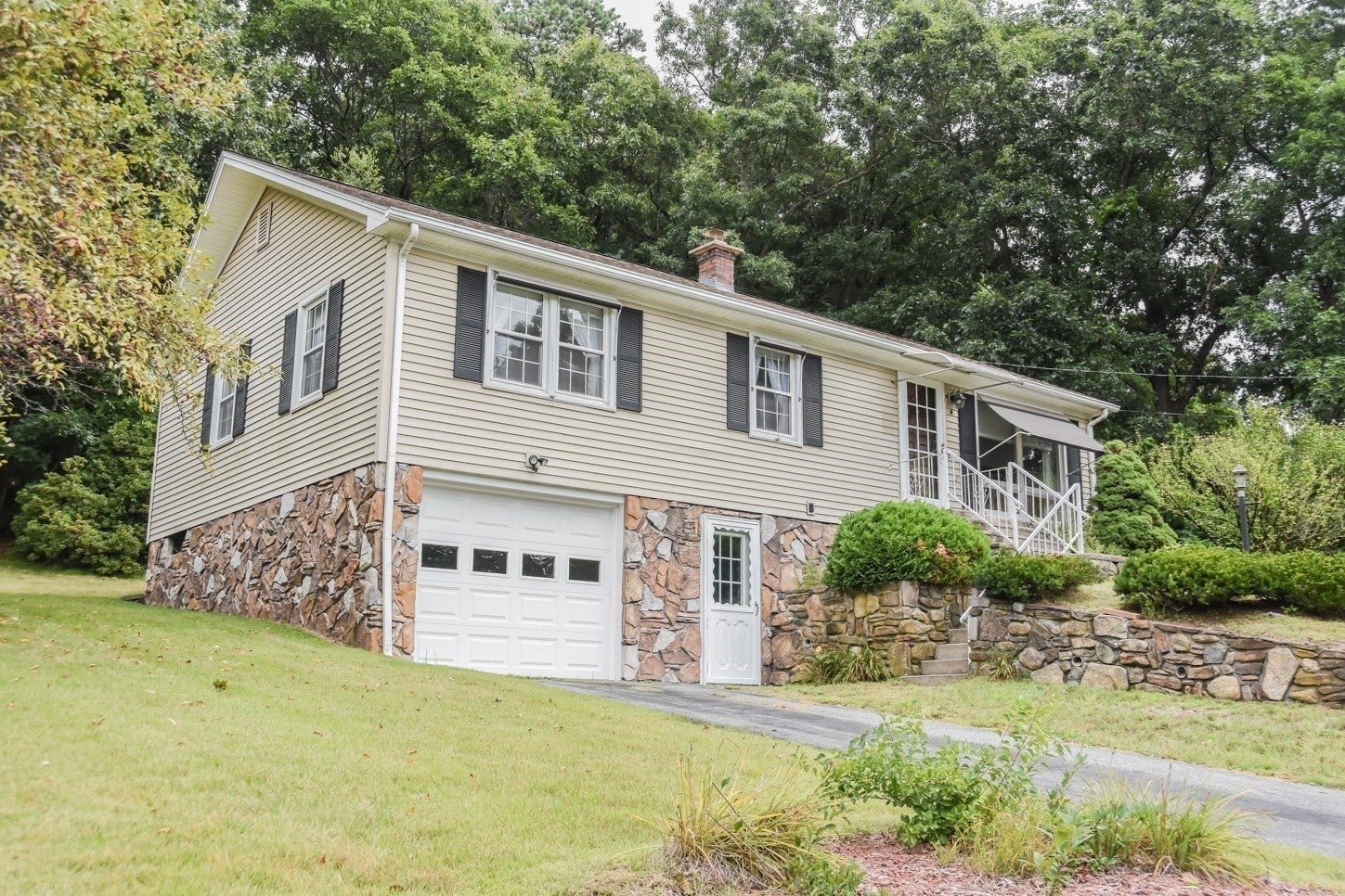 4 Emelda St, Palmer, MA, 4 Emelda St, Palmer, MA Photo #4