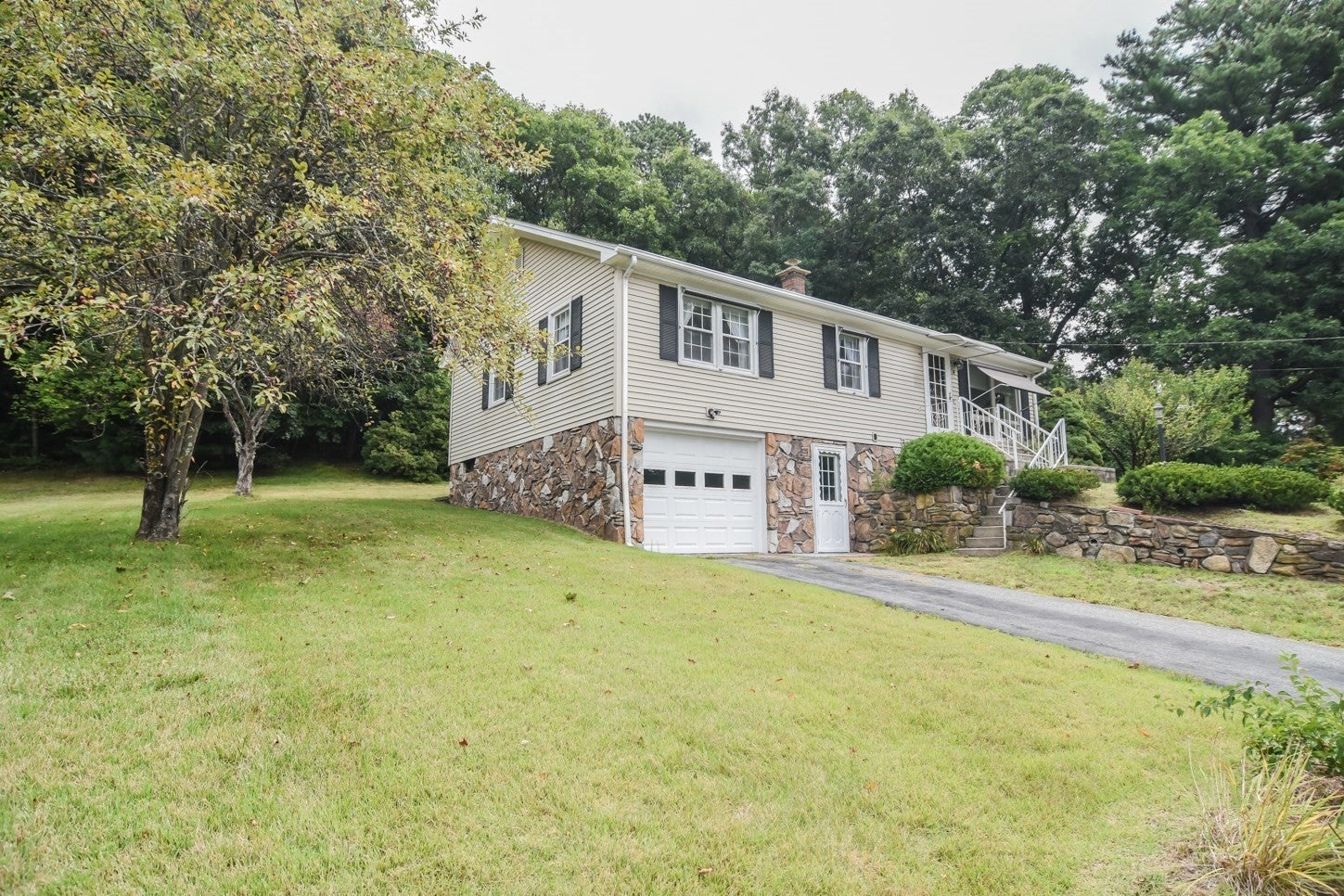 4 Emelda St, Palmer, MA, 4 Emelda St, Palmer, MA Photo #3