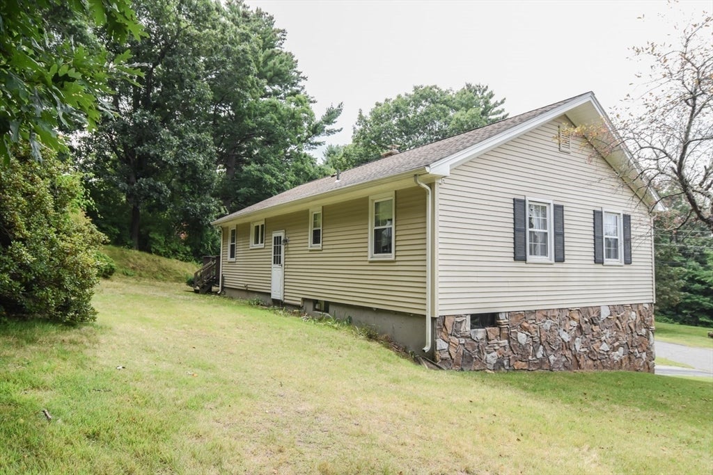 4 Emelda St