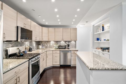 9 Hawthorne Place 7E Boston MA 02114