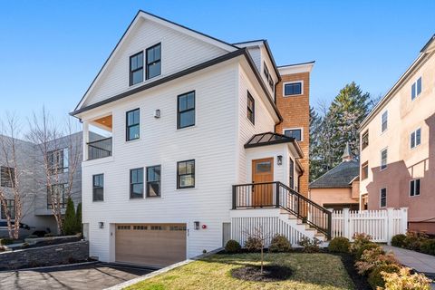 Photo of 71 Greenough Street #2, Brookline, MA 02445 (MLS # 73511523)