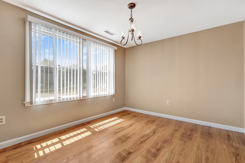 29 Christopher Dr 68
