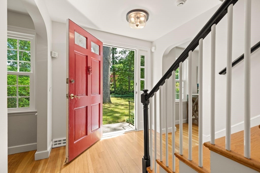 33 Mossman Rd