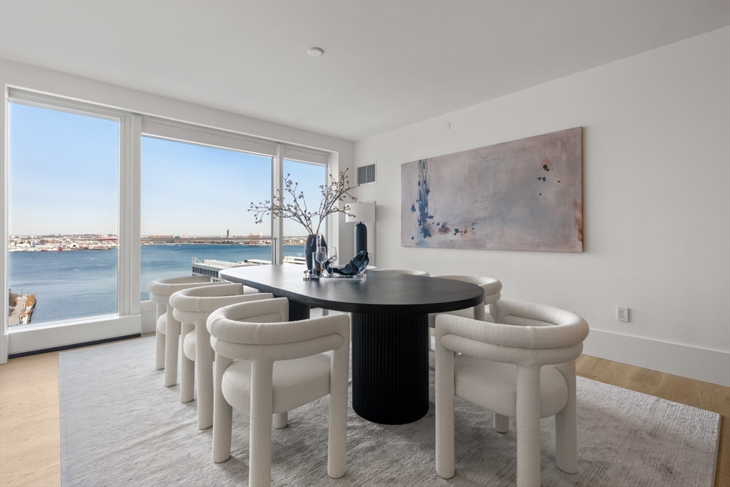 150 Seaport Boulevard 15CD