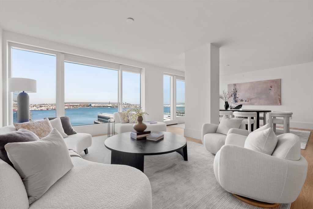 150 Seaport Boulevard 15CD