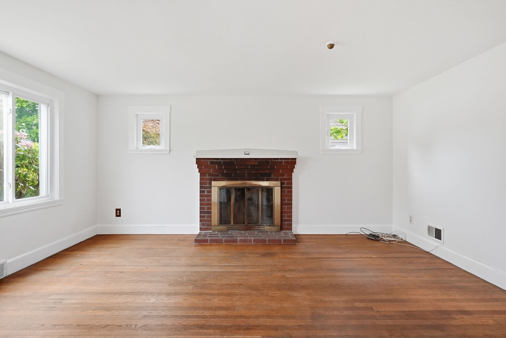 84 Madison St