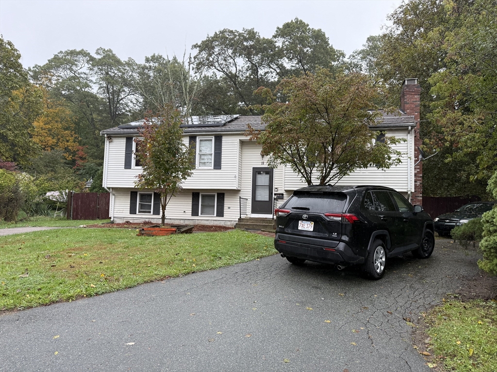 11 Clemens Avenue