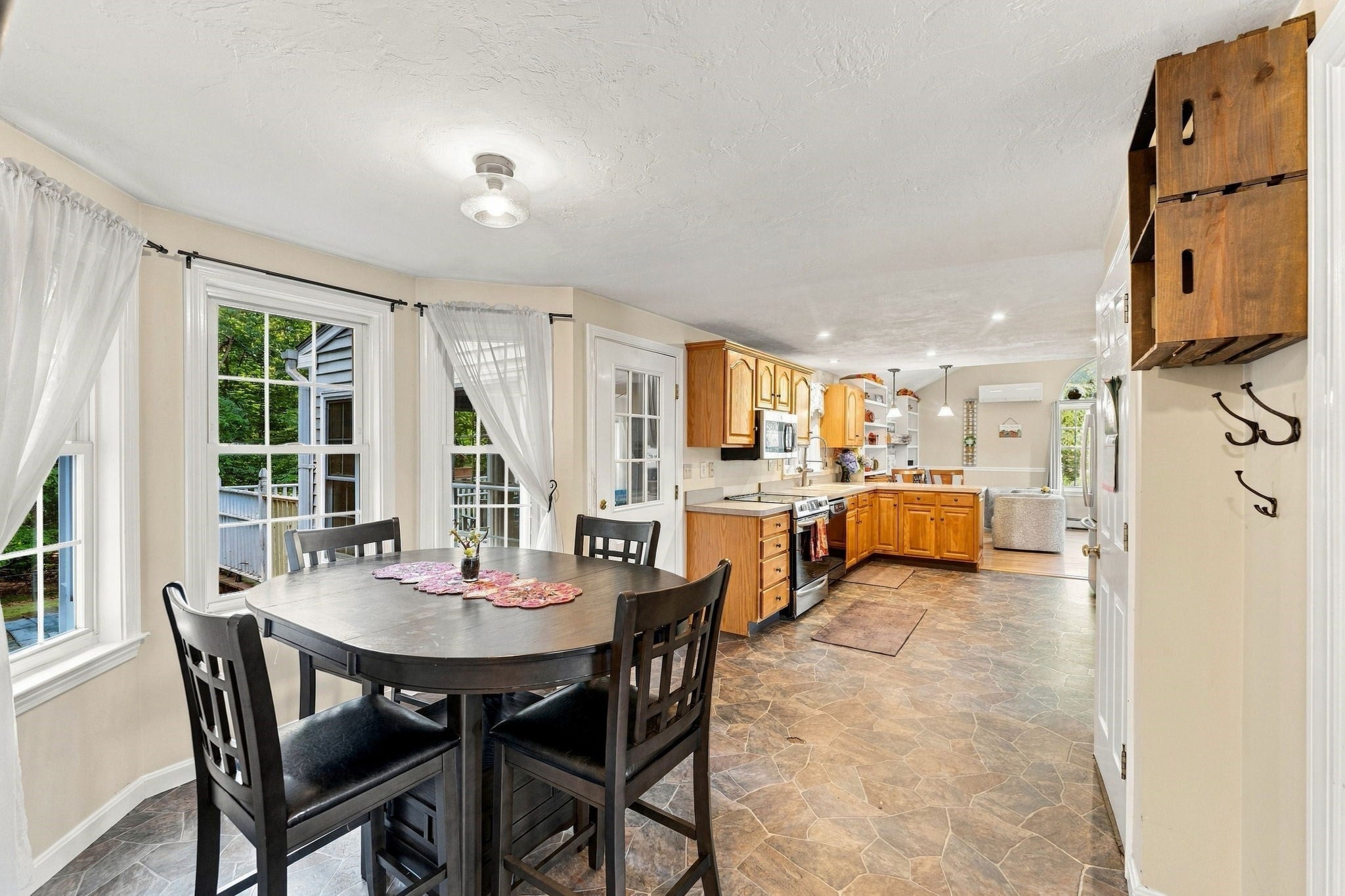 26 Sunset Dr, Douglas, MA, 26 Sunset Dr, Douglas, MA Photo #8