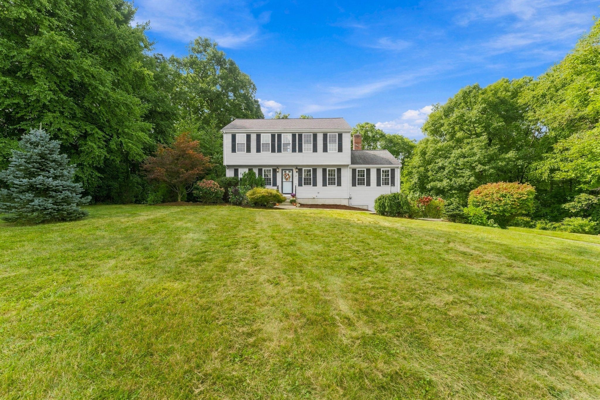 26 Sunset Dr, Douglas, MA, 26 Sunset Dr, Douglas, MA Photo #2