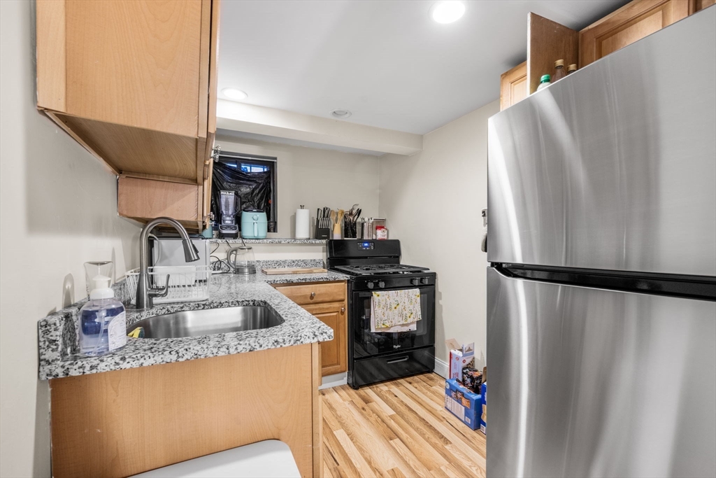 39 Glenville Avenue 71A