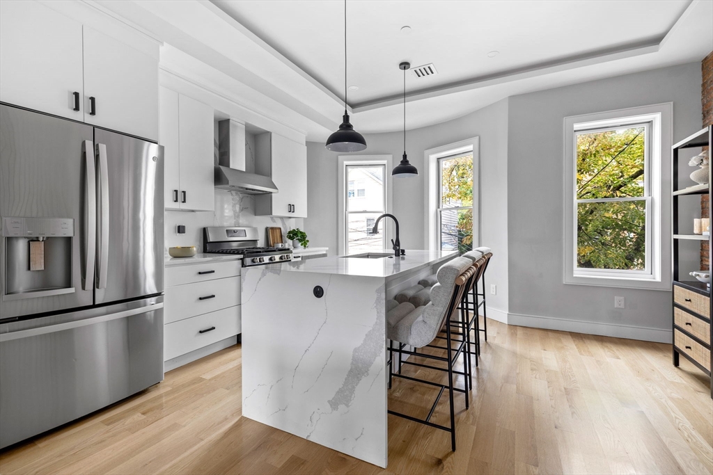 125 Saratogra Street U: 2