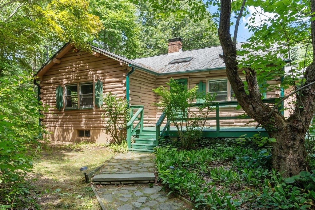 Photo of 10 Old Shirley Rd, Harvard, MA