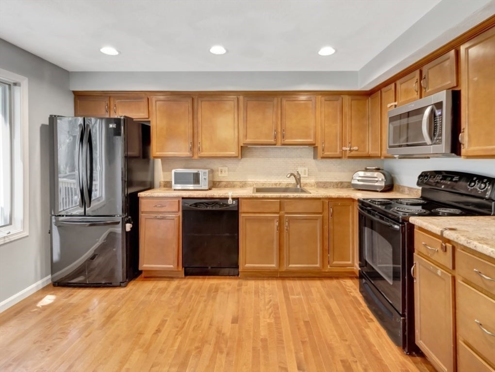 2102 Lewis O Gray Dr #2102, Saugus, MA Photo #13