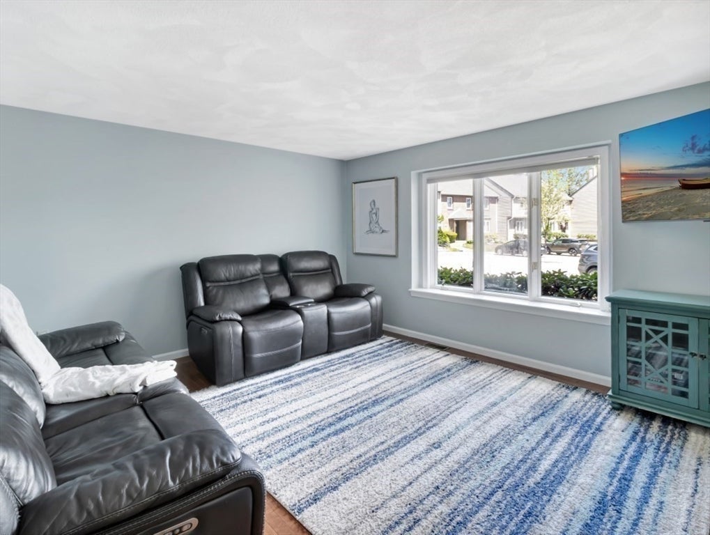 2102 Lewis O Gray Dr 2102