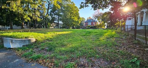 Photo of 10 Lagrange St, Worcester, MA 01610 (MLS # 73504529)