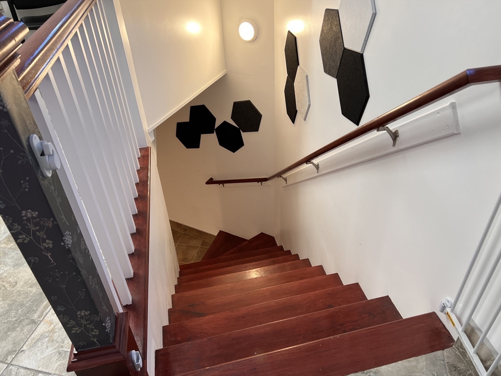 X30 Baker St, B