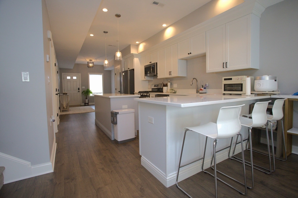 876 Washington St 876