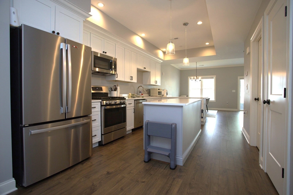 876 Washington St 876