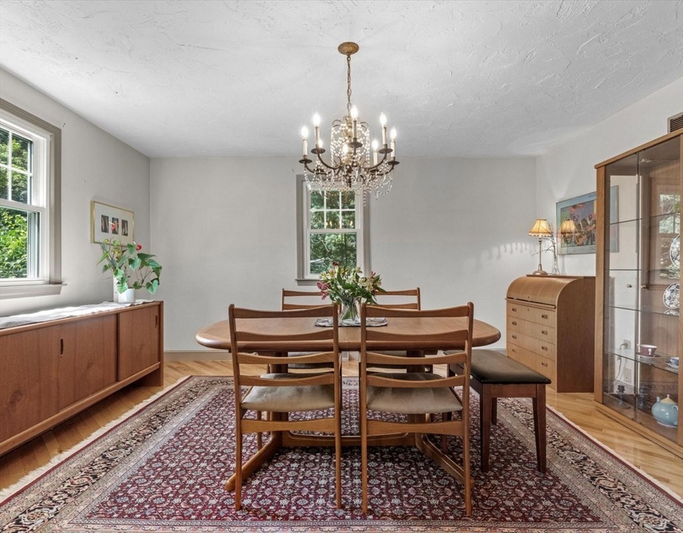 9 Pleasantview Ter