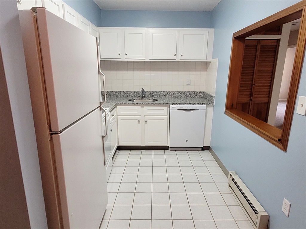 49 Windsor Drive 201