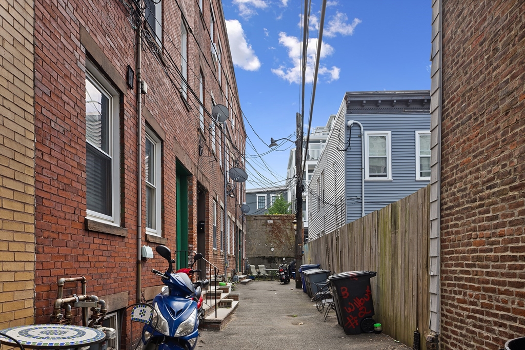 3 4 5 Wilbur Ct