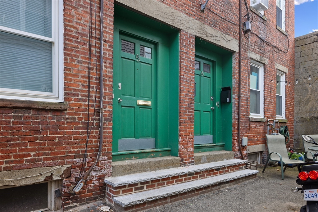 3 4 5 Wilbur Ct