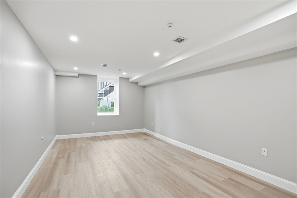 13 Langmaid Ave #3, Somerville, MA Photo #22