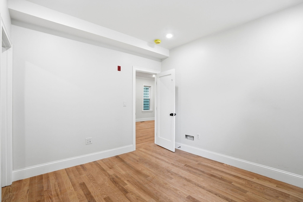 13 Langmaid Ave #3, Somerville, MA Photo #11